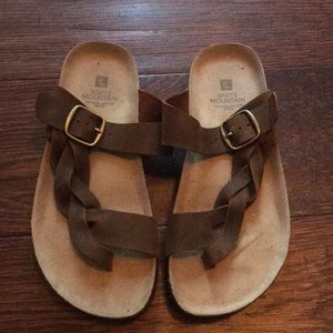 White Mountain sandals